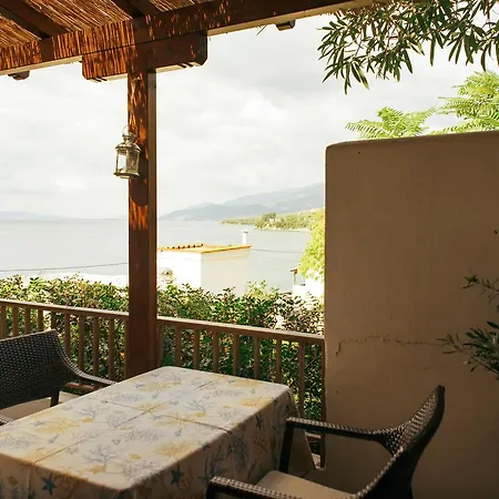 Ξενοδοχείο Faros *