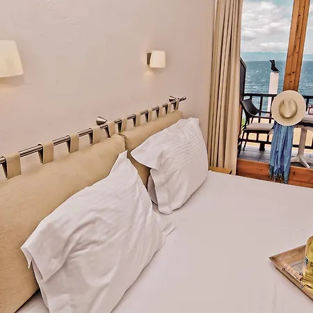 Отель Faros Афиссос